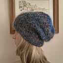 RĘCZNIE NA DRUTACH - Ciepła, puchata czapka z merino, jedwabiem i moherem