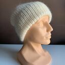 Wywijana czapka beanie AUREA - ecru z baby merino, moherem i jedwabiem