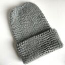 Wywijana czapka beanie AUREA z baby merino, moherem i jedwabiem - Zielona Szałwia