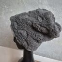 czapka sztuczne futro szara ciepła na podszewce, super na zime boks waliz