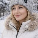 Czapka wełniana robiona na szydełku szara