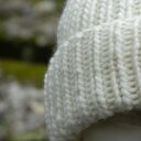 100% WOOL UNISEX ECRU WYWIJANA CZAPA czapka wełniana