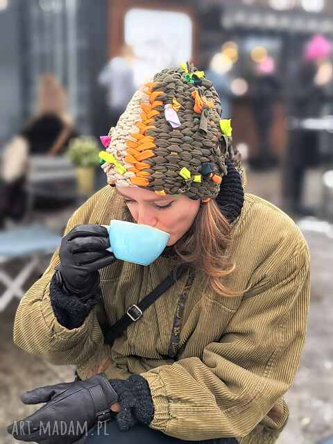 Czapka Streetart no9. Artystyczne nakrycie głowy