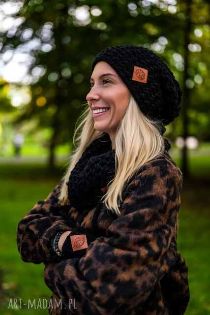 Czapka MERINO Neverland “Czarny” podszewka JEDWAB