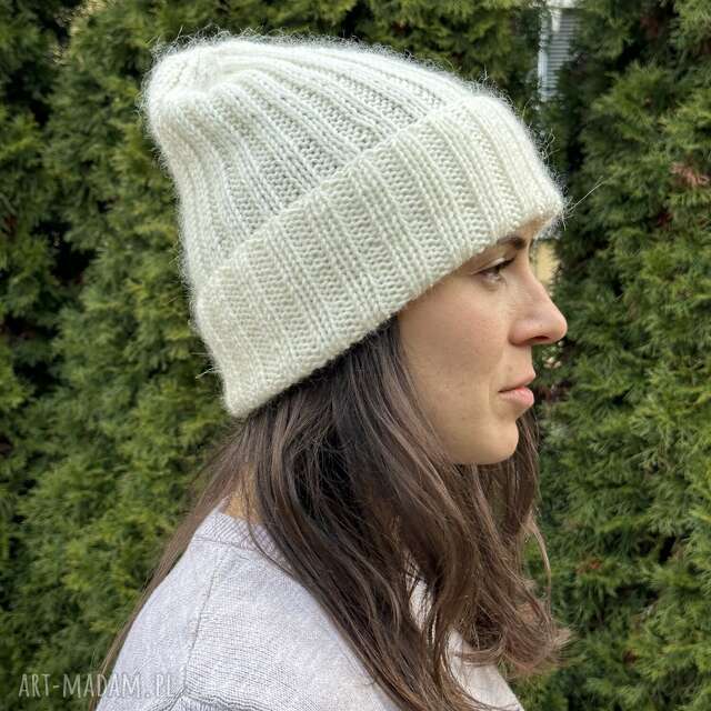 Ręcznie robiona czapka beanie MIRA 100% Merino plus moher i jedwab 01 Ecru