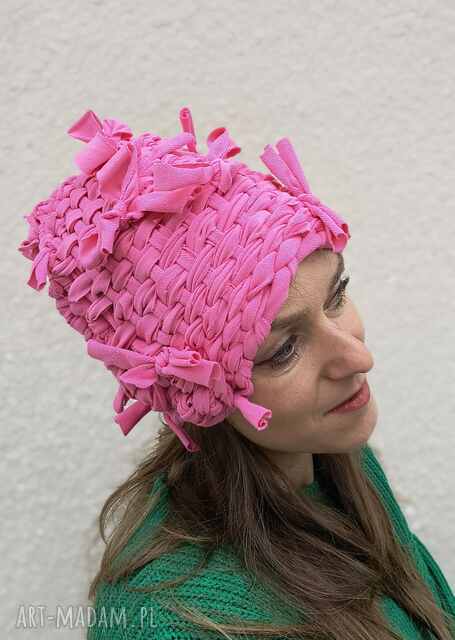 Tkana czapka Cukierek