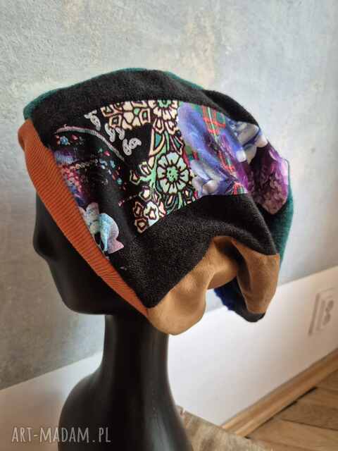 Czapka na podszewce kolorowa patchworkowa rękodzieło świetna na codzienne noszenie polecam rozmiar