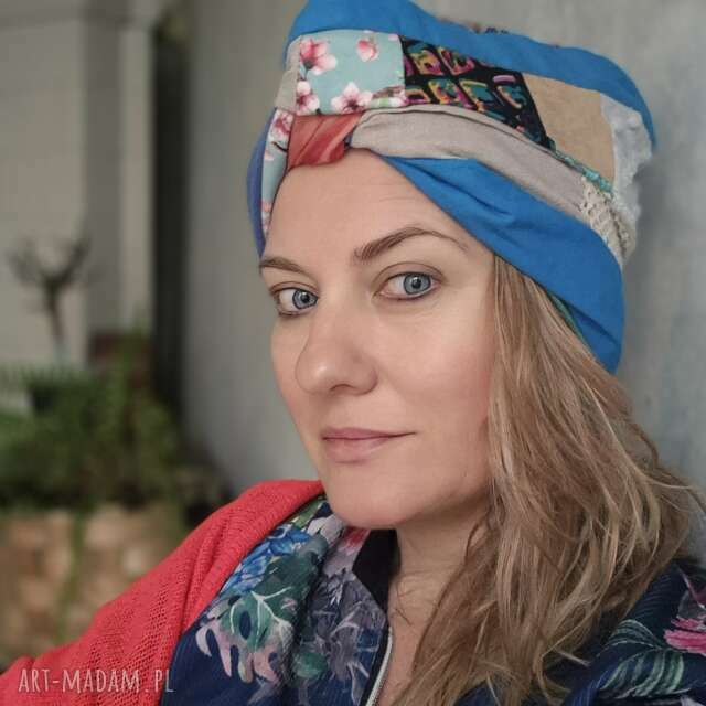 Turban kolorowy na podszewce szyty patchworkowo piękne zwariowany dla magicznej istoty która nie boi