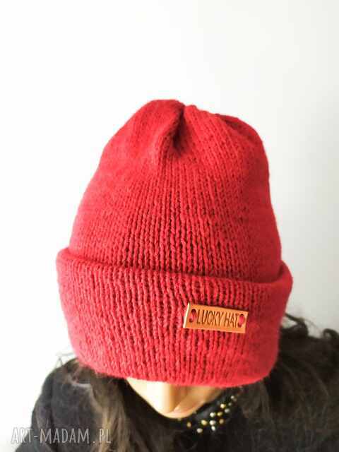 Cerwona czapka z wełny alpaki podwójna ręcznie robiona