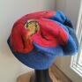 folk czapka niebieska wełniana filcowana zimowa handmade w kwiaty