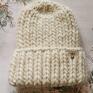 Klasyczna czapka typu beanie w kolorze IVORY WHITE - kość słoniowa. Wełna peruwiańska