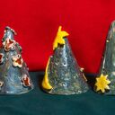 Zestaw ręcznie robionych ceramicznych choinek - świąteczna dekoracja stojąca