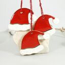 Ceramiczne czapeczki Mikołaja - ozdoby