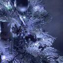 Dekoracja na Boże Narodzenie. Dziadek do orzechów. Stroik świąteczny. Choinka z szyszek