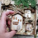Naturalne domki nr 03 - drewniane zawieszki na choinkę (zestaw 6) 