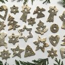 Zestaw 22 ręcznie robionych ceramicznych zawieszek na choinkę