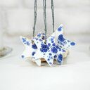 Zestaw 3 ceramicznych gwiazdek na choinkę - białe w niebieskie wzory