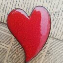 CERAMICZNE CZERWONE SERCE magnes na lodówkę WALENTYNKOWY PREZENT handmade nowoczesne