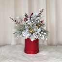 Świąteczny stroik z Mikołajem w czerwonym flower boxie - dekoracja na Boże Narodzenie