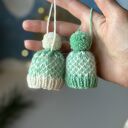 Mini-czapeczki choinkowe z owczej wełny - zestaw 2 szt.