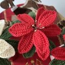 Gwiazda betlejemska - szydełkowa ozdoba świąteczna, kwiat bożonarodzeniowy