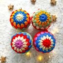 Zestaw 4 bombek na choinkę