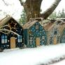upominki świąteczne ozdoby 4 małe drewniane domki - zawieszki do dodatki do domu na choinkę