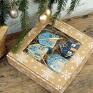prezent pod choinkę małe z drewna 4 domki - zawieszki do świątecznej dekoracji, kolorowe ozdoby