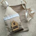 Zawieszka z woreczkiem, len - drewno, box prezentowy