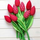 Czerwone tulipany z bawełny - bukiet handmade na urodziny