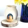 artystyczna ceramika ręcznie ulepione z naturalnej gliny jajko. Ceramiczna dekoracje ozdoba wielkanocna