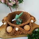 Karmelowy koszyk wielkanocny z przegródkami na jajka - handmade