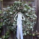 Wianek wielkanocny wiosenny z eukaliptusa i limonium na drzwi lub stół (ok. 60 cm) 