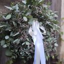 Wianek wielkanocny wiosenny z eukaliptusa i limonium na drzwi lub stół (ok. 60 cm) 