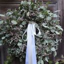 Wianek wielkanocny wiosenny z eukaliptusa i limonium na drzwi lub stół (ok. 60 cm) 