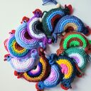 Trzy kolorowe kurki szydełkowe - zawieszki wielkanocne (zestaw 3 szt.)