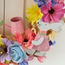 Wiosenny wianek wielkanocny z zającem na drzwi - kolorowa dekoracja handmade