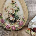 Wiosenna dekoracja wielkanocna Cream Flowers - zawieszka z kremowymi kwiatami