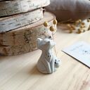Porcelanowy lisek - ozdobny stojak na kadzidełko