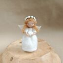 Aniołek z serduszkiem - filcowana figurka