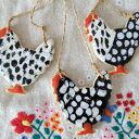 Ceramiczne kurki w kropki - ozdoby