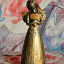 Rzeźba z gipsu Anioł Czułości złoty wys. 11,6 cm