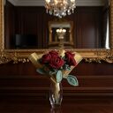 Bukiet czerwonych róż na szydełku - trwały, ręcznie robiony prezent i dekoracja