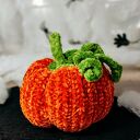 Szydełkowa dynia ozdoba na Halloween