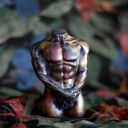 Tęczowy mężczyzna w kolorach metalicznych - rzeźba z gipsu (8,5 cm)