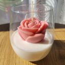 Świeca sojowa handmade - róża w szklanym naczyniu