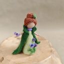 Leśna wróżka z wełny czesankowej - filcowana figurka inspirowana Waldorf