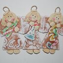 Żegnamy nauczycieli i naszą szkołę - pamiątkowe aniołki z atrybutami przedmiotów szkolnych