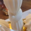 Elegancki zestaw świec sojowych handmade na złotej tacy