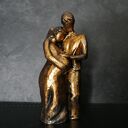 Rzeźba z gipsu, Rodzina, ogniste złoto, wys. 10 cm